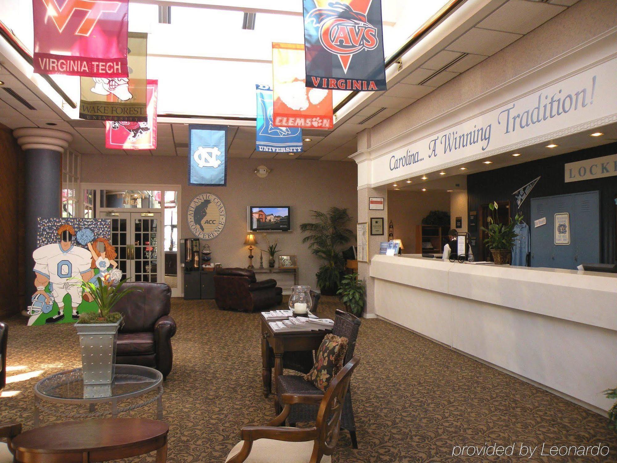 Chapel Hill University Inn Интерьер фото