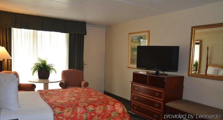 Chapel Hill University Inn Экстерьер фото