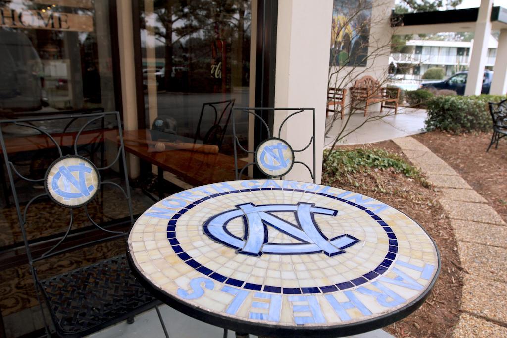 Chapel Hill University Inn Экстерьер фото