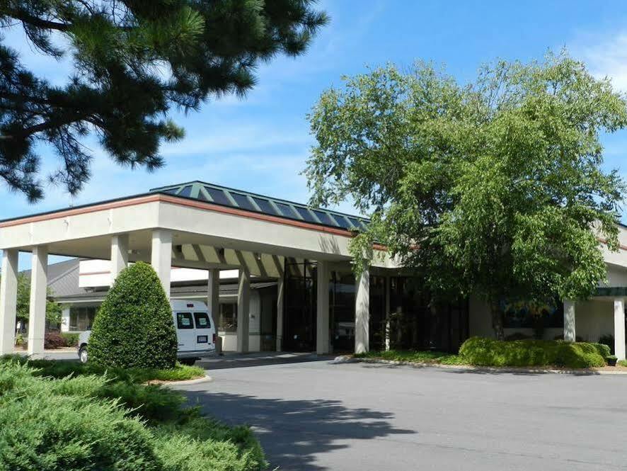 Chapel Hill University Inn Экстерьер фото